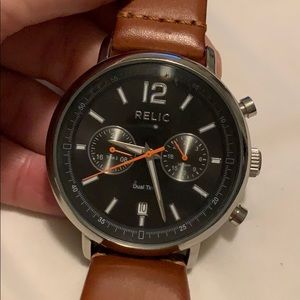 Men’s Relic Watch w/ Leather Band